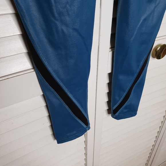 Victoria Sport Knockout by VS Shiny Tight/Leggings - Picture 6 of 7